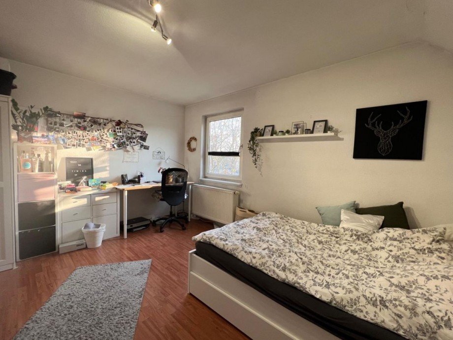 Zimmer 1 Dachgeschosswohnung Landau