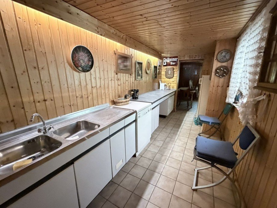EG: Partyk�che Haus Bellheim