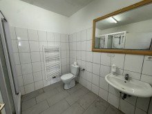 8 Vielseitiges Wohngeb�ude im Herzen von Westheim � modernisiert und bereit f�r neue Ideen
