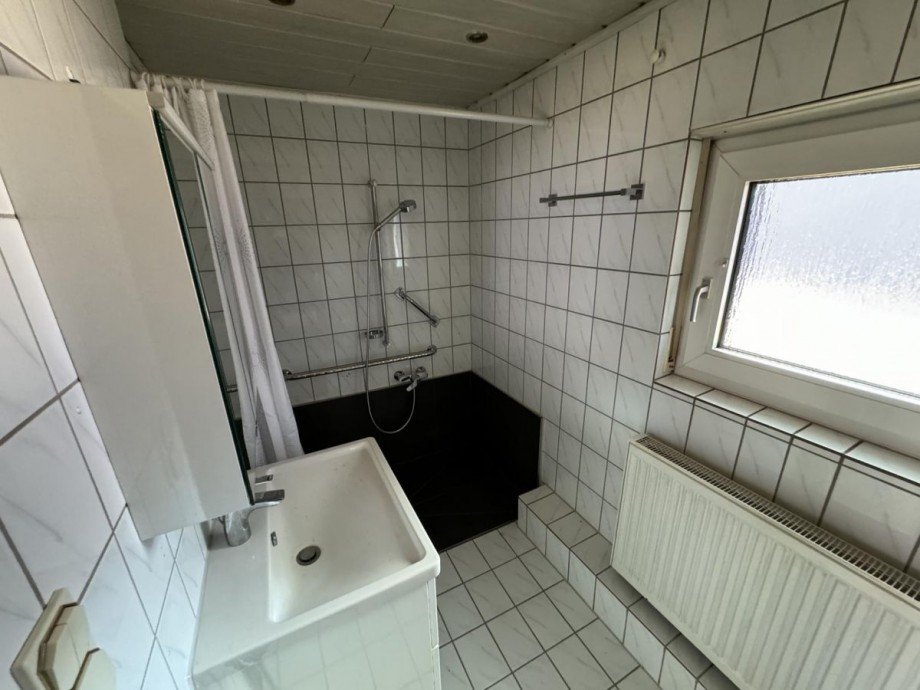 Bad im OG Einfamilienhaus Philippsburg-Rheinsheim