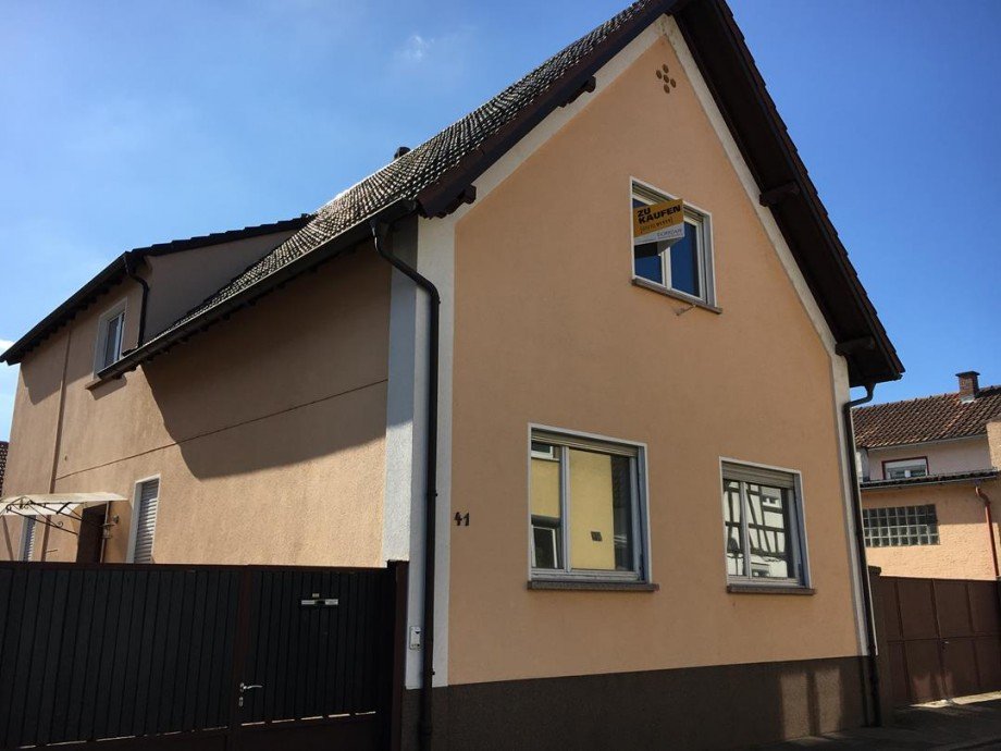 Hausansicht Einfamilienhaus R�lzheim