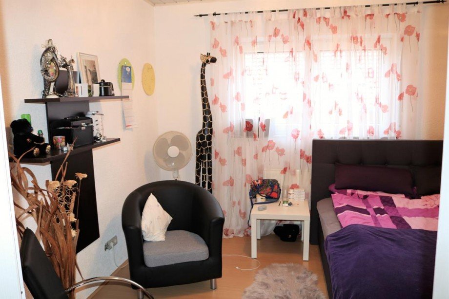 Schlafzimmer 2 OG Doppelhaush�lfte Bellheim