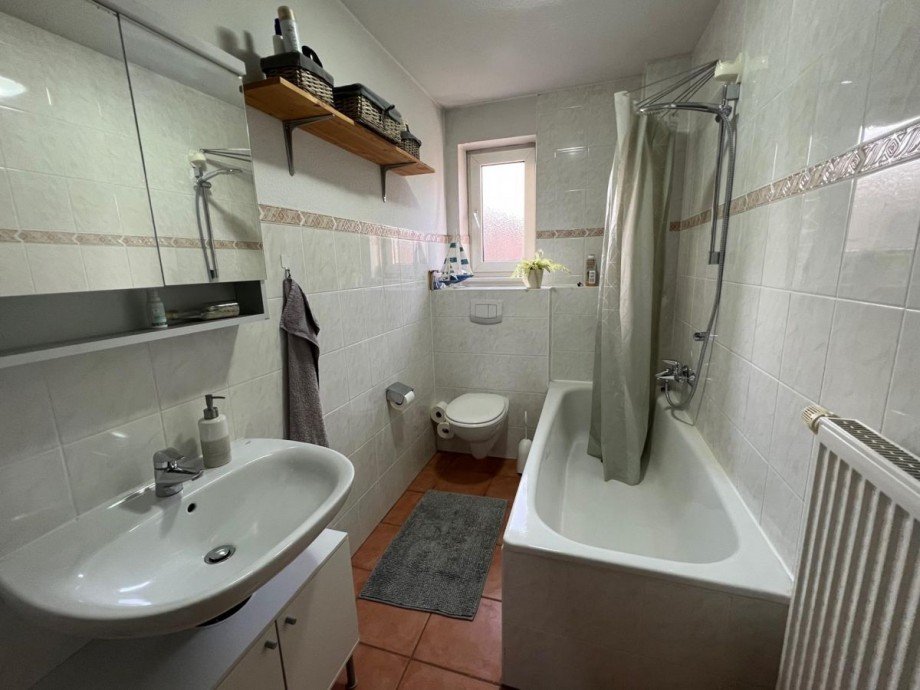 Whg. OG links - Badezimmer Etagenwohnung Landau