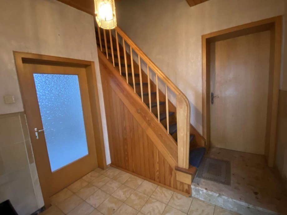 Treppe zum OG Einfamilienhaus Bellheim