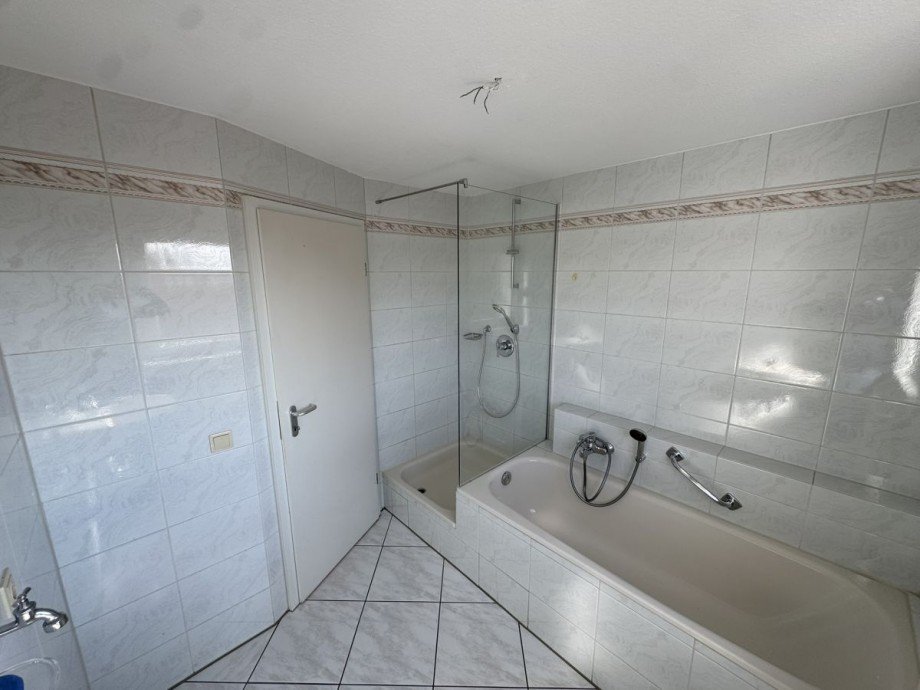 Badezimmer Dachgeschosswohnung Bellheim