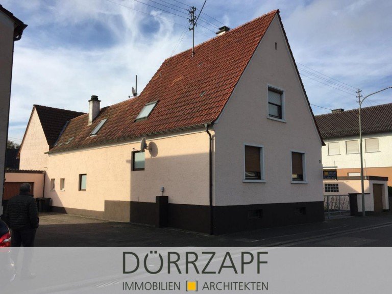 Titelbilder Jockgrim Einfamilienhaus Jockgrim: Einfamilienhaus mit R�ckgeb�ude und Garage