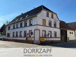 Hauptbild Vielseitiges Wohngebäude im Herzen von Westheim – modernisiert und bereit für neue Ideen