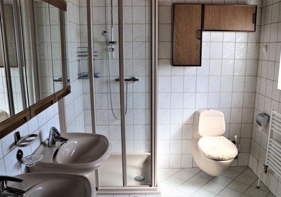 Badezimmer OG Zweifamilienhaus Weingarten