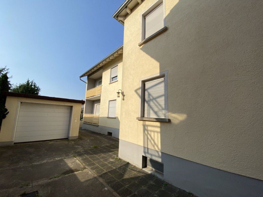 Hofansicht Einfamilienhaus R�lzheim