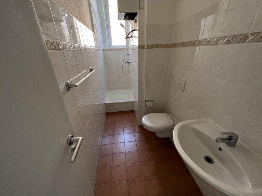 Badezimmer 1 Erdgeschosswohnung Landau