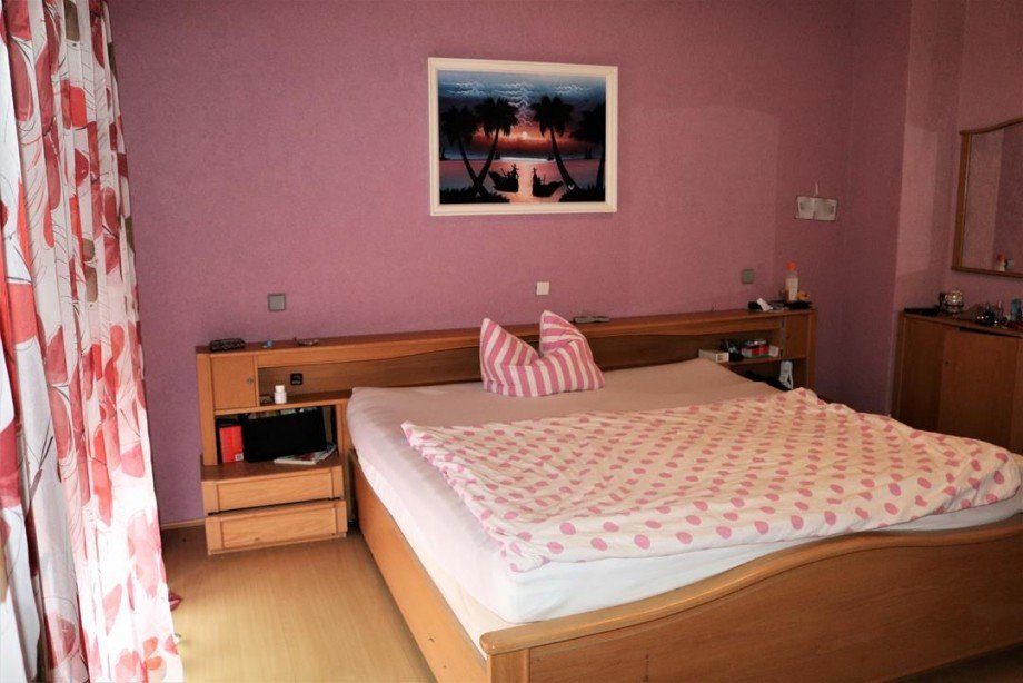 Schlafzimmer 1 OG Doppelhaush�lfte Bellheim