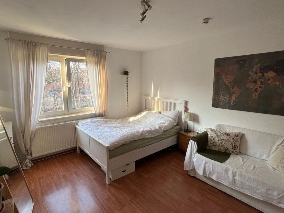 Whg. OG rechts - Zimmer 1 Etagenwohnung Landau