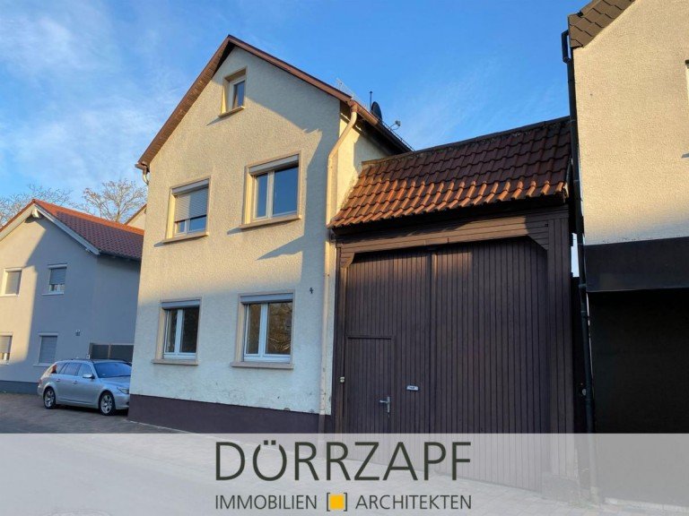 Stra�enansicht Bellheim Einfamilienhaus Bellheim: Ein- Zweifamilienhaus mit gro�er Garage und Garten in zentraler Lage