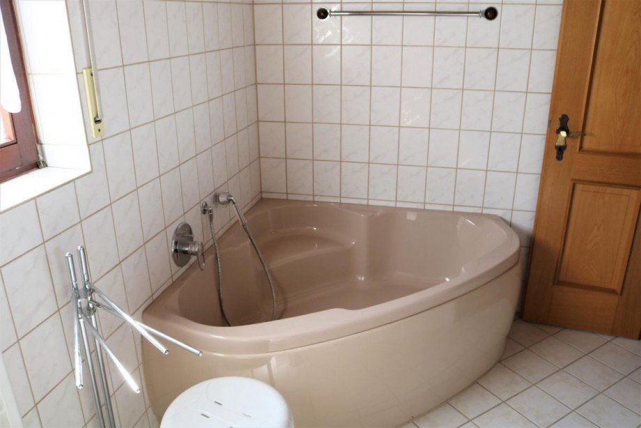 Badezimmer OG (2) Zweifamilienhaus Weingarten
