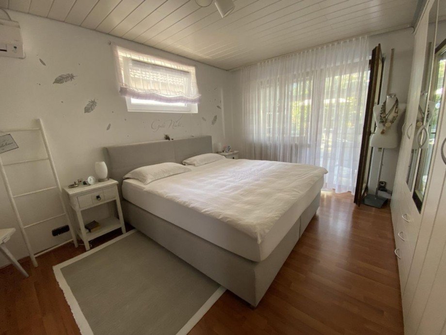 Schlafzimmer Einfamilienhaus Knittelsheim