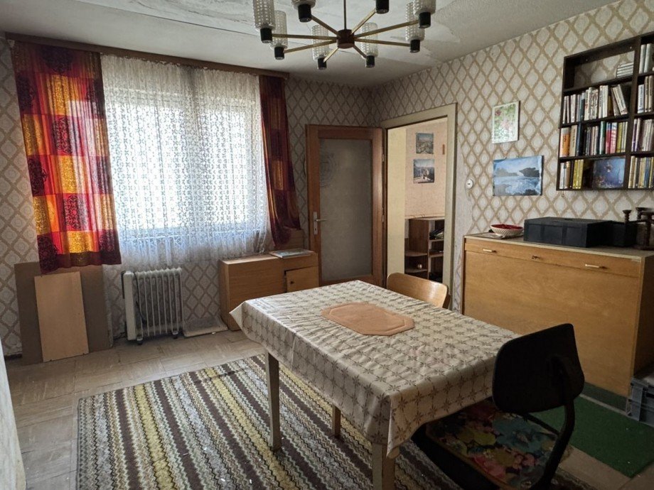Zimmer 6 Einfamilienhaus R�lzheim