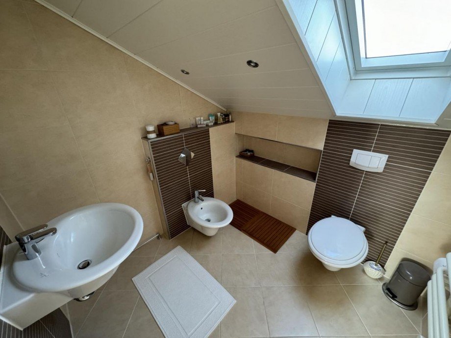 Badezimmer DG Reihenendhaus Bellheim