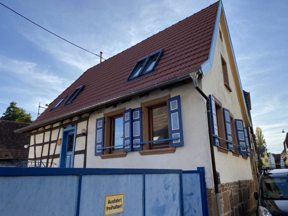Seitenansicht Wohnhaus Einfamilienhaus Landau