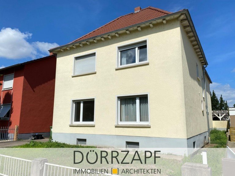 Stra�enansicht R�lzheim Einfamilienhaus R�lzheim: Ein- bis Zweifamilienhaus in bester Lage