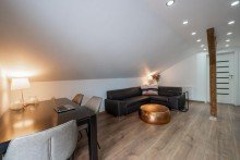 10 Wiernsheim: kernsaniertes Einfamilienhaus mit Einliegerwohnung in Bestlage