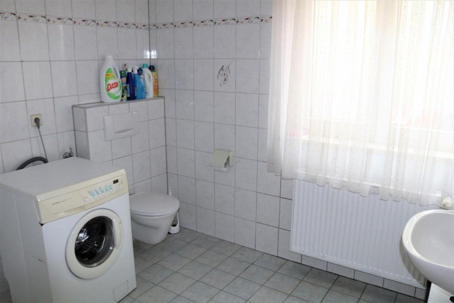 Badezimmer EG Zweifamilienhaus W�rth