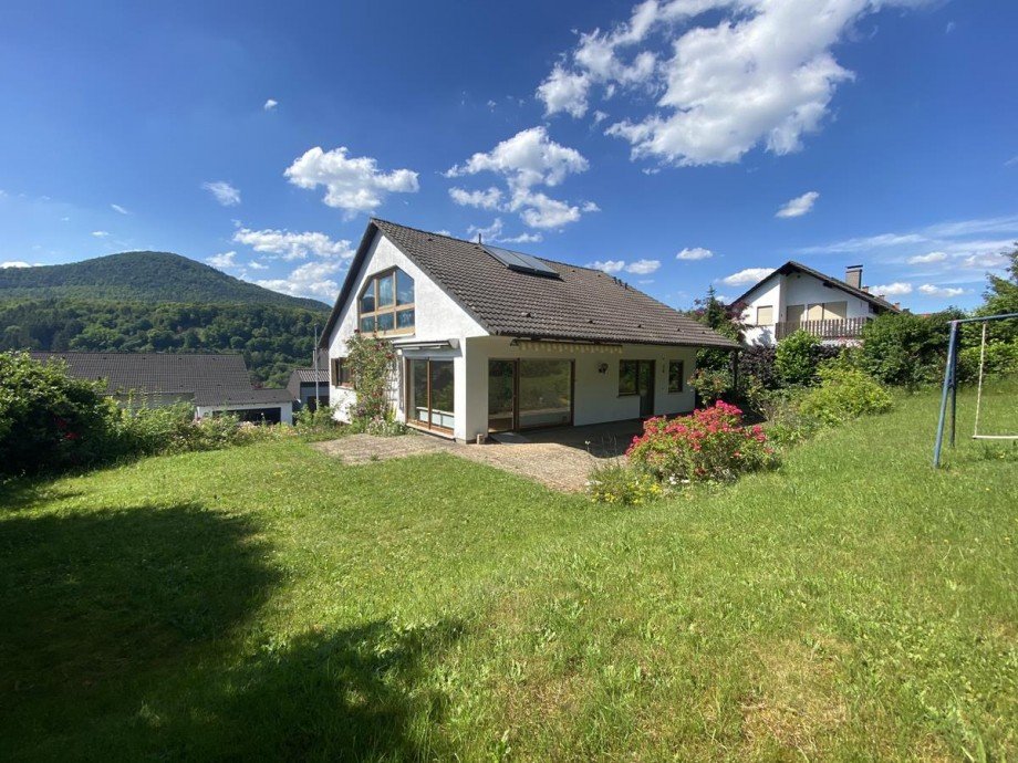 Gartenansicht 1 Einfamilienhaus Annweiler