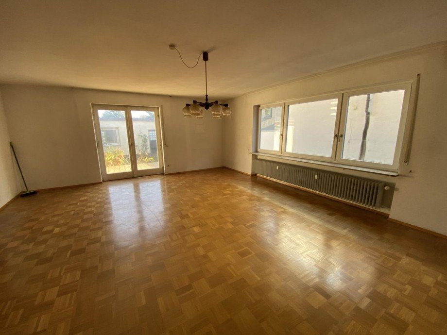 Wohnen EG Einfamilienhaus Bellheim