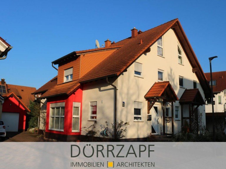 Titelbild Bellheim Doppelhaush�lfte Bellheim: Gro�z�gige Doppelhaush�lfte mit Garage