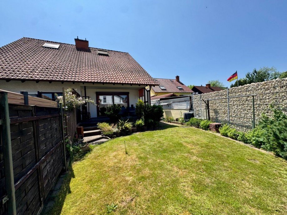 Garten Doppelhaush�lfte Bellheim