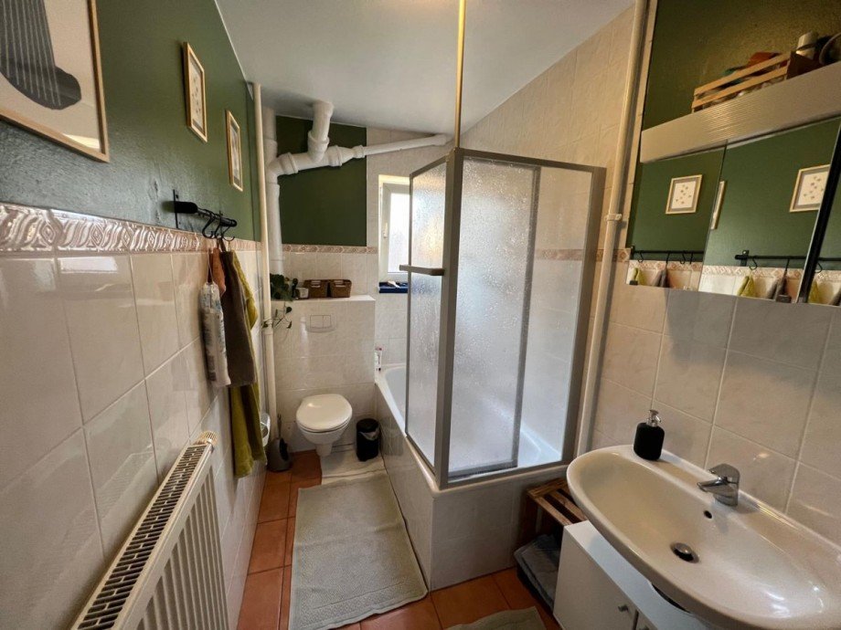 Whg. OG rechts - Badezimmer Etagenwohnung Landau